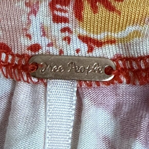 Free People Baja‎ Babe Red Floral Print Tie Back Cold Shoulder Tee Top Jersey XS - Picture 10 of 16